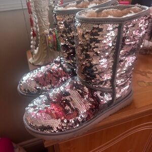 UGG CLASSIC SHORT SILVER SPARKLE SEQUIN Sz 7 Glitter Nordstrom